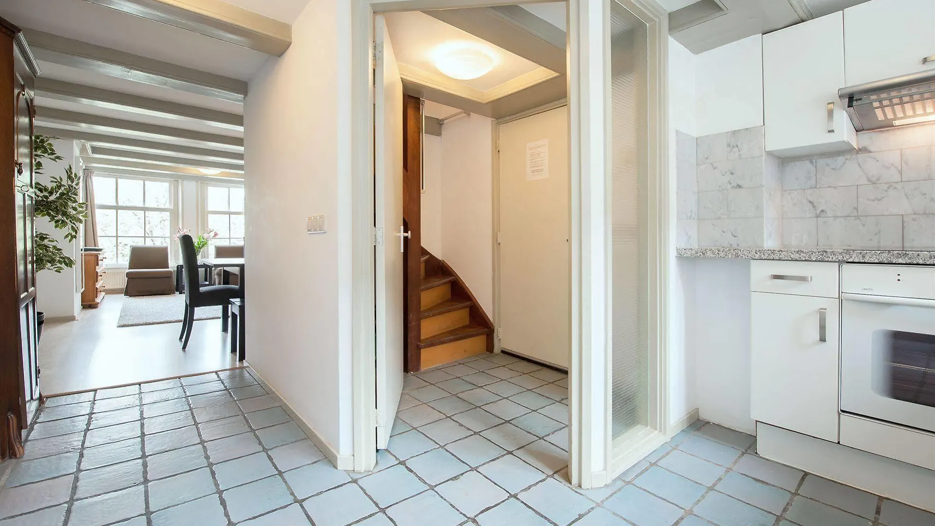 Hotel Short Stay Group Carre Apartments Amsterdam Netherlands